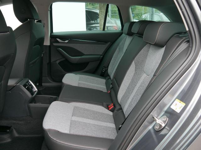Skoda Octavia Combi Selection 2.0 TDI DSG*AHK-SCHWENKBAR*ACC*LED*PDC*SHZ*SMARTLINK 