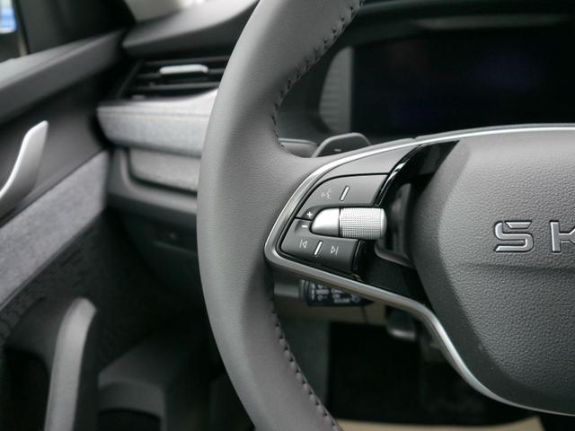 Skoda Octavia Combi Selection 2.0 TDI DSG*AHK-SCHWENKBAR*ACC*LED*PDC*SHZ*SMARTLINK 