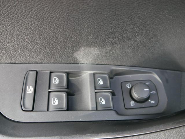 Skoda Karoq Ambition 1.5 TSI DSG FACELIFT * LED CLIMA PDC HI. FRONT ASSIST SMARTLINK SITZHEIZUNG 