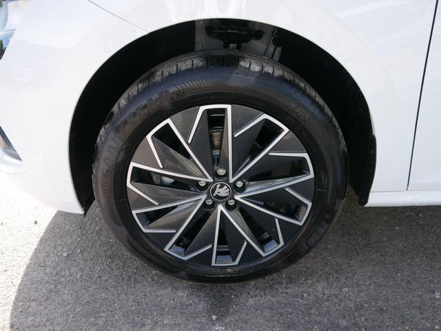 Skoda Kamiq Edition Dynamic Sport 1,5 TSI DSG*MOD-2027*AHK-SCHWENKBAR*PDC*LED*SHZ*SMARTLINK*TEMPOMAT 