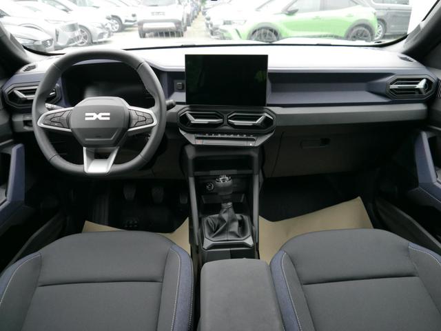 Dacia Duster Expression 3 TCe 4x2*NAVI-&Uuml;BER-SMARTLINK*AHK*PDC-KAMERA*LED*SHZ*17-ZOLL 
