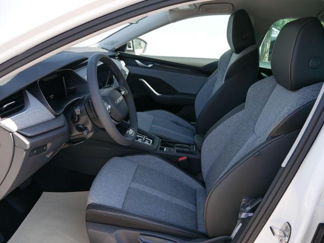 Skoda Octavia Combi Selection 2.0 TDI DSG*AHK-SCHWENKBAR*ACC*LED*PDC*SHZ*SMARTLINK 