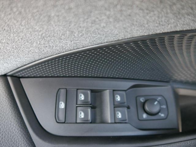 Skoda Octavia Combi Selection 2.0 TDI DSG*AHK-SCHWENKBAR*ACC*LED*PDC*SHZ*SMARTLINK 