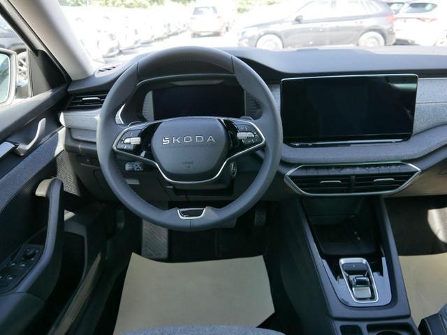 Skoda Octavia Combi Selection 2.0 TDI DSG*AHK-SCHWENKBAR*ACC*LED*PDC*SHZ*SMARTLINK 