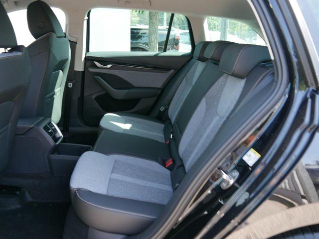 Skoda Octavia Combi Selection 2.0 TDI DSG*AHK-SCHWENKBAR*ACC*LED*PDC*SHZ*SMARTLINK 