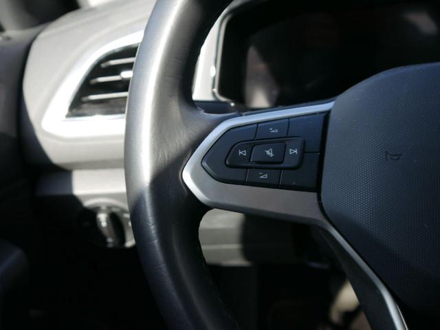 Volkswagen T-Roc LIFE 1.5 TSI DSG Life*NAVI-&Uuml;BER-SMARTLINK*PDC*LED*SHZ*KLIMA*TEMPOMAT*DAB 