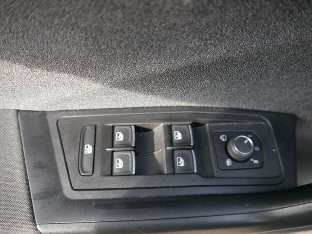 Volkswagen T-Roc move 1.0 TSI Move*NAVI*PDC*LED*KLIMA*SHZ*SMARTLINK*PARKENKASSISTENT*17-ZOLL 