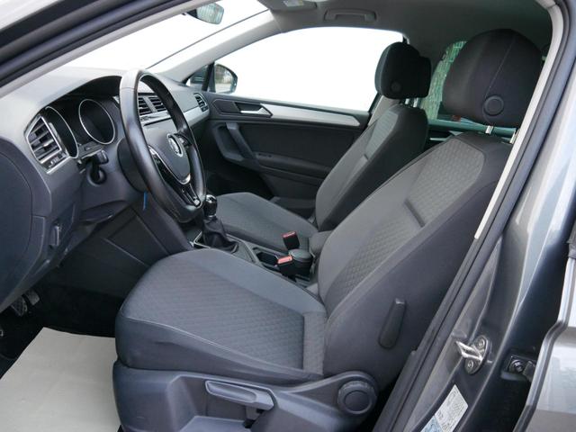 Volkswagen Tiguan Comfortline Tiguan1.5 TSI ACT COMFORTLINE* ACC *AHK* WINTERPAKET * LED NAVI PDC SHZG 17 ZOLL 