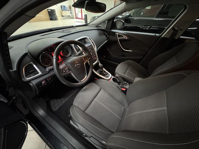 Opel Astra 1.4 Turbo (140PS) 17" ALU/SPORTSITZE/KLIMAAUTOMATIK 