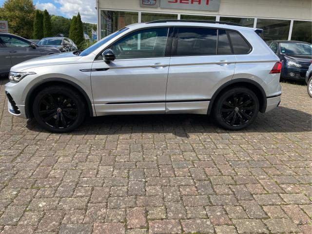 Volkswagen / Tiguan / / / / Tiguan R-Line