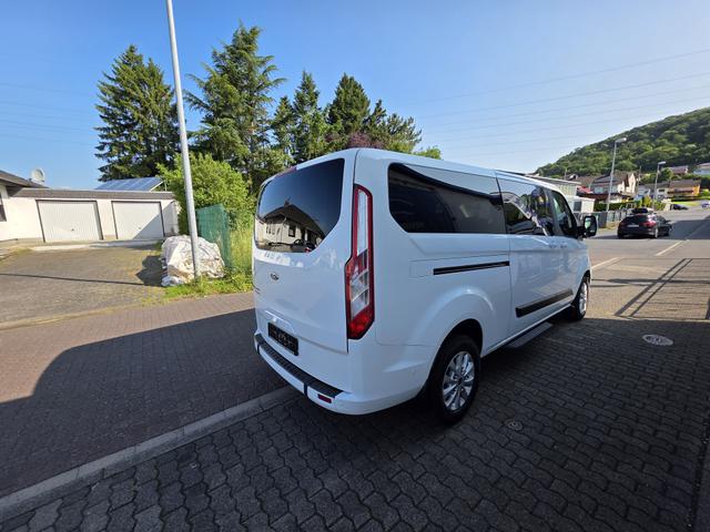 Ford Tourneo Custom SONDERFAHRRZEUG MIT ROLLSTUHLRAMPE 