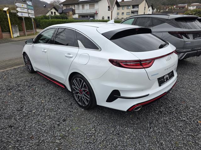 Kia Ceed GT Navi LED Frontscheibenheiz Shzg PDC Cam 18" 