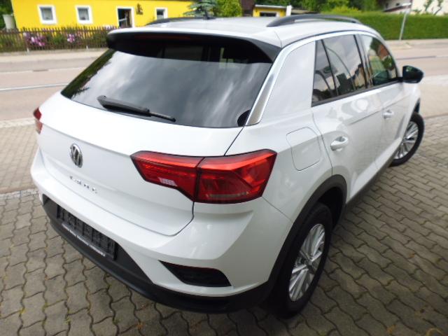 Volkswagen T-Roc Basis 1.0 TSI 6-Gang mit Navi, Klimaautomatik, Sitzheizung, PDC vo + hi 