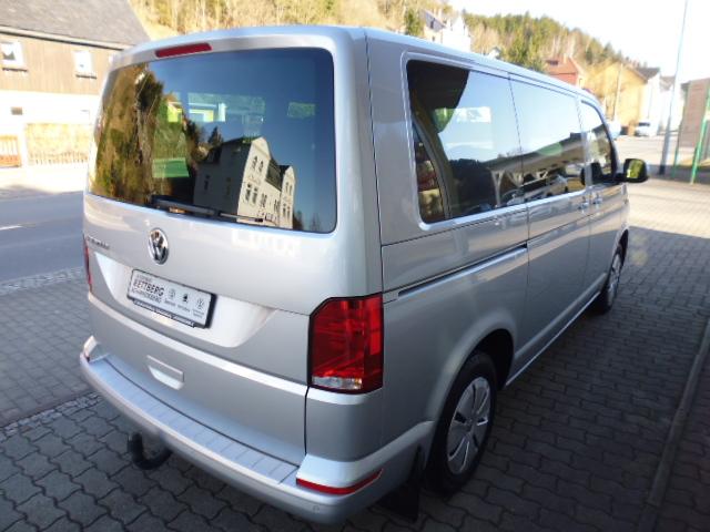 Volkswagen Transporter 6.1 T6.1 2.0 TDI Caravelle Comfortline 