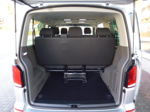 Volkswagen Transporter 6.1 T6.1 2.0 TDI Caravelle Comfortline 