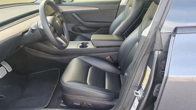 Tesla Model 3 Performance AWD **MwSt** 