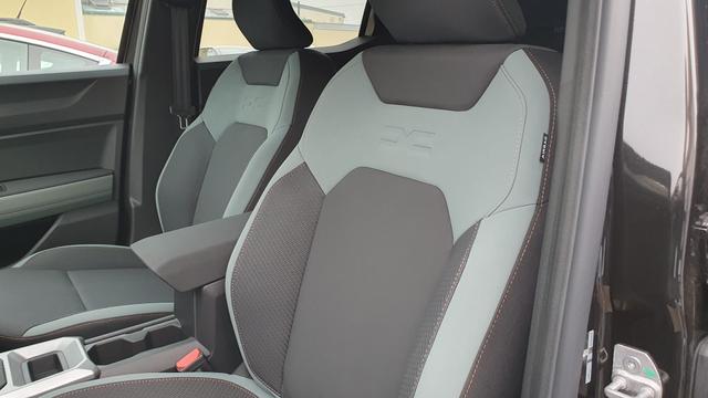 Dacia DUSTER Extreme TCe 130*Winter-/Technik-/Parkpaket* 