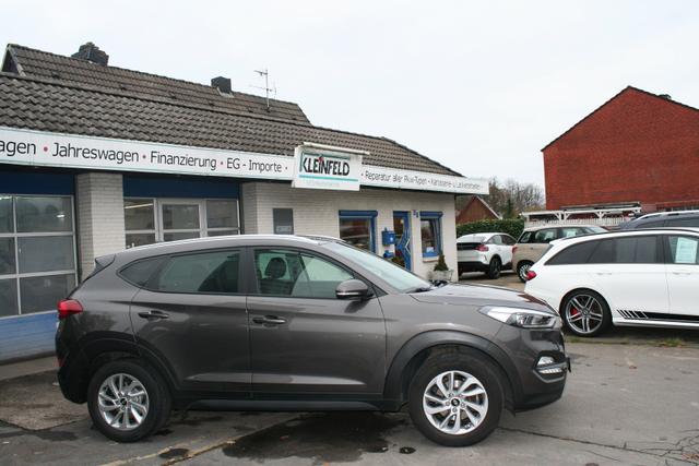Hyundai TUCSON - 1.6 Advantage 2WD Leder-Navi-Sitzhzg.-PDC-Rcam-GRA-MFA-Klimaautom.-17"LM