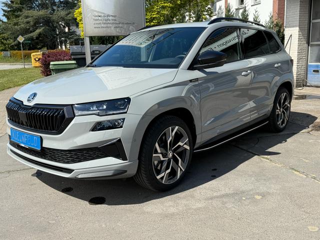 Skoda Karoq - 2.0 TSI DSG 4x4 Sportline Pano-Leder-Navi-360°-LED-DiCo-19"LM-ACC