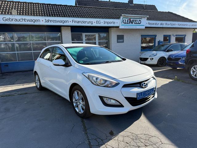 Hyundai i30 - 1.4 "FIFA World Cup Edition" Navi-AHK-Sitz-/Lenkradhzg.-Rcam-MFA-16"LM-4Season