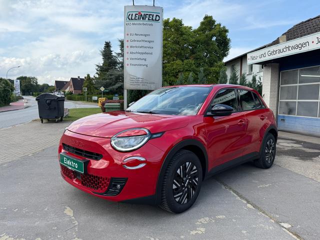 Fiat 600 - 600e Red 115 kW LED-Klimaaauto.-UConnect 10,25"-GRA-PDC-Licht-/Regensensor-4Season