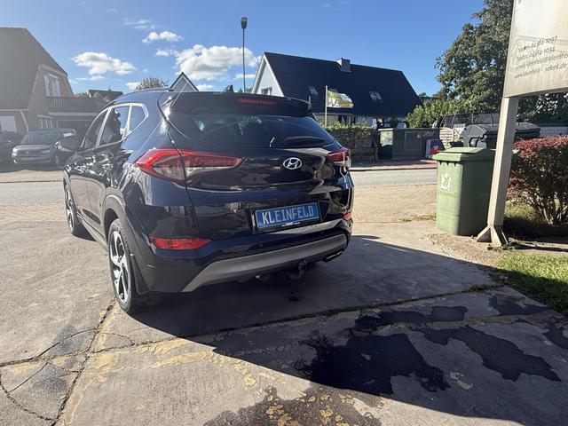 Hyundai TUCSON 2.0 CRDi 4WD 6-Gang Keyless-Navi-Pano-AHK-PDC-Rcam-GRA-MFA-19"LM-4Season 