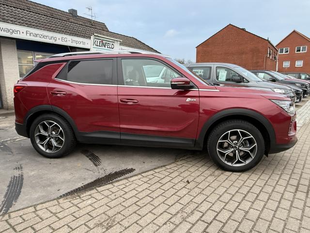 Ssangyong Korando 1.5 T-GDI Sapphire 4x2 AHK-LED-Keyless-Navi-Leder-18"LM-4Season-DiCo-Rcam 