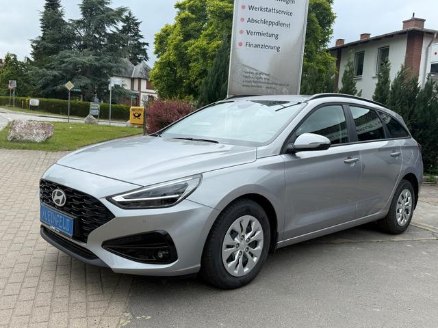 Hyundai i30 Kombi 1.0 T-GDI DCT Navi-Sitz-/Lenkradhzg.-PDC-Rcam-ViCo-GRA-MFA-Klima-Nebelschw.-ZV/FFB 