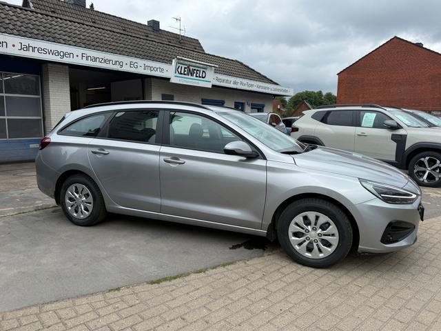 Hyundai i30 Kombi 1.0 T-GDI DCT Navi-Sitz-/Lenkradhzg.-PDC-Rcam-ViCo-GRA-MFA-Klima-Nebelschw.-ZV/FFB 