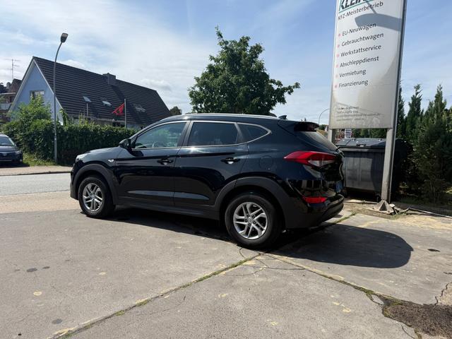 Hyundai TUCSON 1.6 GDI 2WD Navi-Sitzhzg.-PDC-Rcam-GRA-MFA-Klima-16"LM-4Season-ZV/FFB 