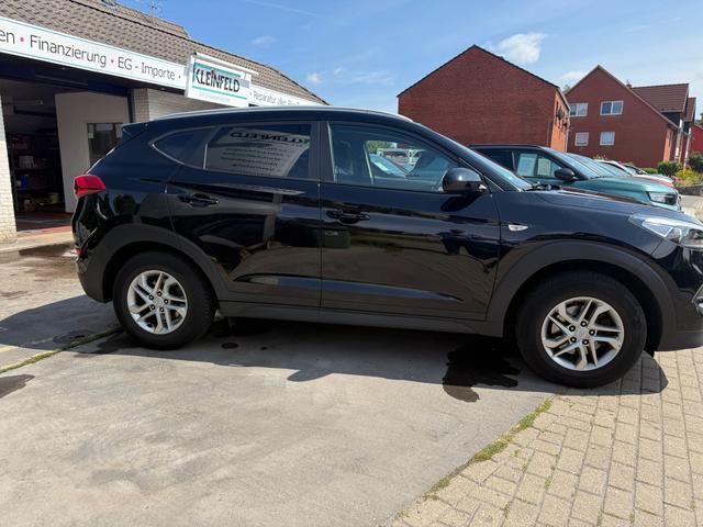 Hyundai TUCSON 1.6 GDI 2WD Navi-Sitzhzg.-PDC-Rcam-GRA-MFA-Klima-16"LM-4Season-ZV/FFB 