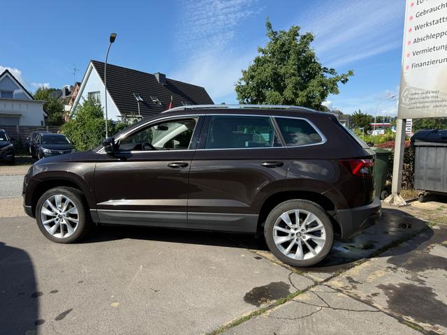 Skoda Karoq 1.5 TSI "Style" LED-Stdhzg.-Navi-AHK-KESSY-Smart Link-Rcam-PDC-Sitzhzg.-GRA/ACC-MFA-18"LM 