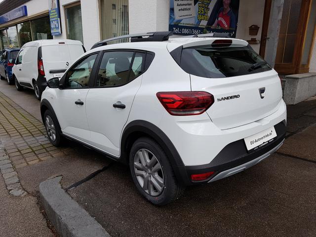 Dacia Sandero Stepway Essential 100 ECO-G LPG Heckansicht Seitenansicht