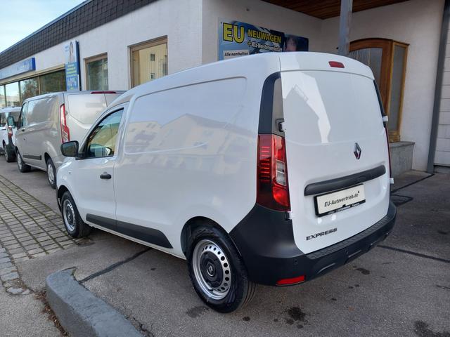 Renault Express - Van Extra dCi 95 Mittelarmlehne Regensensor Lichtsensor Einparkhilfe Nebenscheinwerfer Tempomat Laderaumboden