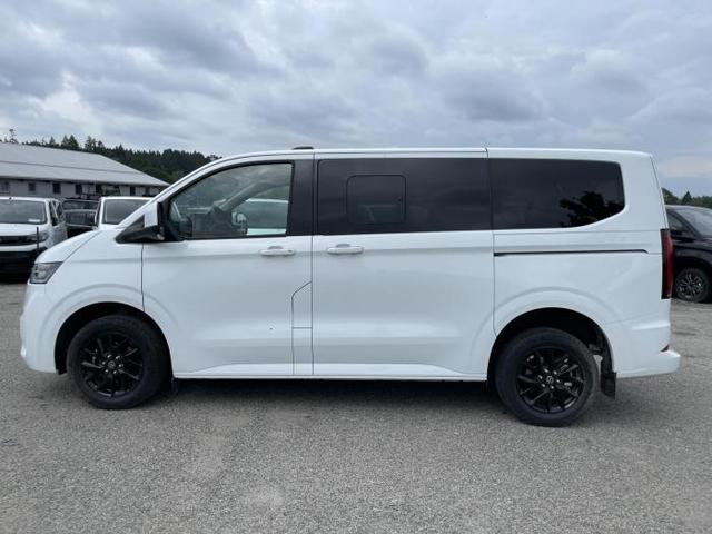 Volkswagen T7 Caravelle Style LR 8 Sitzer 2.0 TDI 110 kW (150 PS) 6-Gang-Getriebe 