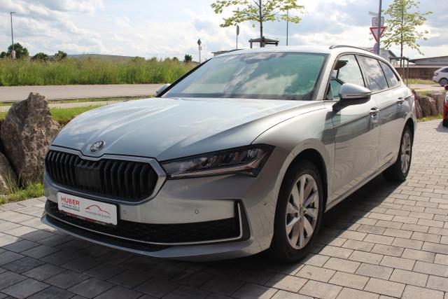 Skoda Superb - 2.0 TDI 150PS DSG COMBI SELECTION METALLIC/SITZH/CARPLAY