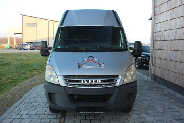 Iveco Daily IV 3.0 HPI AHK/RADIO 