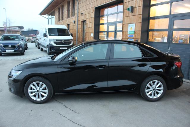 Audi A3 1.0l 81kW TFSI 30 KAMERA/ACC/SITZH 