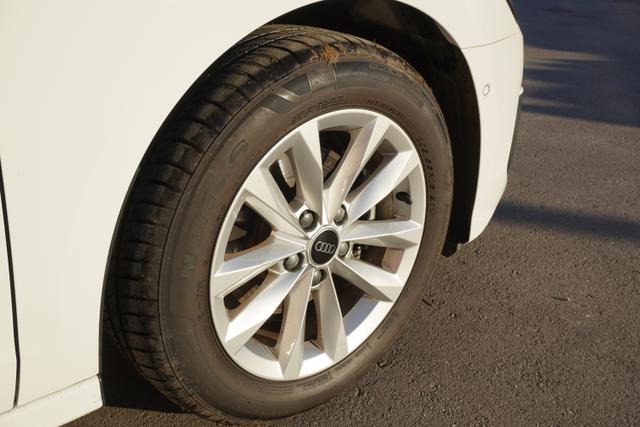 Audi A3 Sportback 1.0l 81kW TFSI 30 5-T&Uuml;RIG/PDC/NAVI/SITZH 