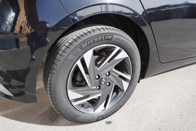 Hyundai i20 1.0l 74kW T-GDI KAT LED/CARPLAY/5-T&Uuml;RIG/KLIMAAUT 