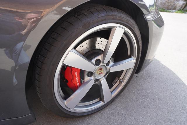 Porsche 992 3.0l 331kW KAT Carrera S Cabrio MATRIX-LED/BOSE/SITZBEL&Uuml;FTUNG/METALLIC 