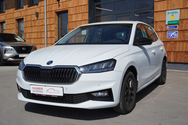 Skoda Fabia - 1.0l 70kW TSI Selection LED/CARPLAY/KAMERA/5-T&Uuml;RIG