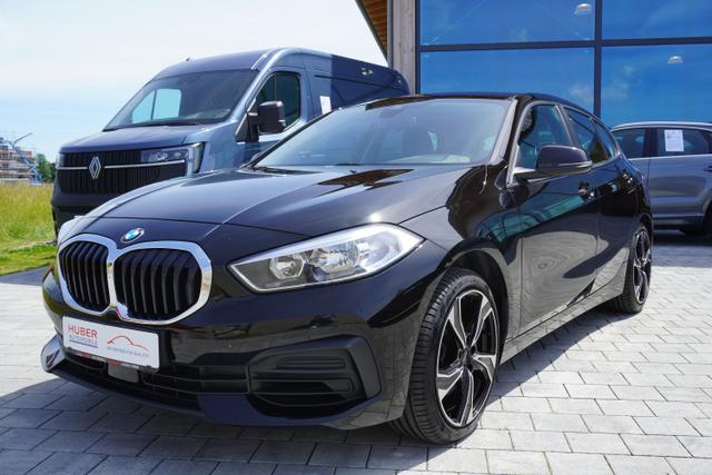 BMW 1er - 118 i Advantage 1.5l 103kW 12V NAVI/CARPLAY/18ZOLL/5-T&Uuml;RIG