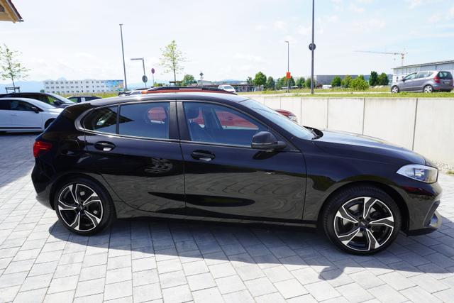 BMW 1er 118 i Advantage 1.5l 103kW 12V NAVI/CARPLAY/18ZOLL/5-T&Uuml;RIG 