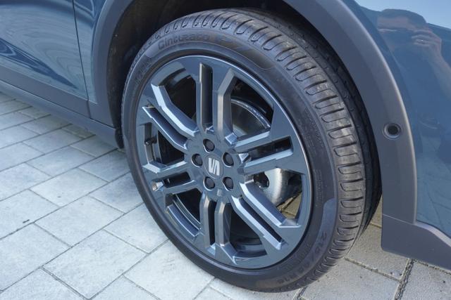 Seat Arona 1.0l TSI DSG FR AHK/18ZOLL/LED/CARPLAY 