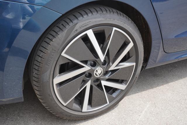 Skoda Octavia 2.0l 110kW TDI Style 4x4 AHK/ALLRAD/METALLIC 