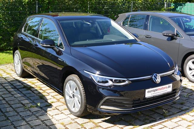 Sofort verfügbares Fahrzeug Volkswagen Golf - Style 1.5 TSI 96 kW 130 PS SOFORT VERFÜGBAR ACC App-Connect Bluetooth DAB  PDC Parksensoren Climatronic Winterpaket Sitzheizung Rückfahrkamera AKTION