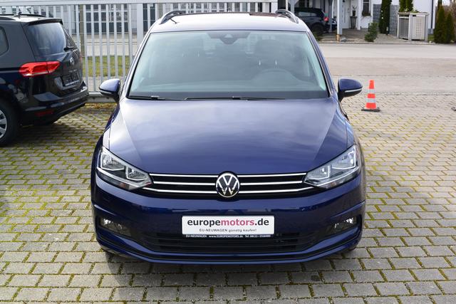 Volkswagen Touran - Edition PLUS 1.5 TSI 110 kW SOFORT VERFÜGBAR IQ.LIGHT-LED el.Heckklappe EasyOpen Keyless 17''Alu ACC Rückfahrkamera Parksensoren Air Care Climatronic Radio Ready 2 Discover DAB+ Bluetooth Winterpaket Sitzheizung App-Connect AHK Anhängevorrichtung anklappbar 5-Sitze
