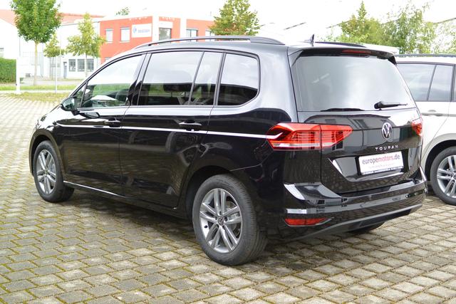 VW Touran Reimport EU-Neuwagen in Neufinsing bei München günstig kaufen, Beispielbilder, ggf. teilweise mit Sonderausstattung
