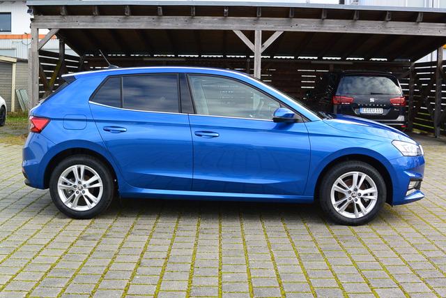 Skoda Fabia - Selection Plus 1.0 TSI 85 kW SOFORT VERFÜGBAR 5J Garantie 16'Alu Winterpaket Sitzheizung Climatronic PDC Parksensoren SmartLink Sunset - STARK REDUZIERT